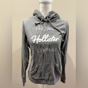 Hollister Sweatshirt —Large